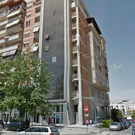 Apartment Eta Modern And Cozy - Near Delijorgji *