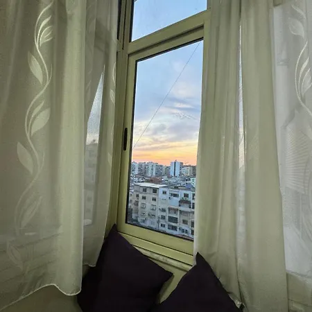 Eta Modern And Cozy - Near Delijorgji Apartment Tirana