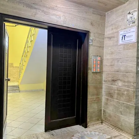Apartment Eta Modern And Cozy - Near Delijorgji Tirana